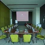 Ramada Plaza By Wyndham Istanbul Airport 5*