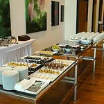 Ramada Plaza By Wyndham Istanbul Airport 5*