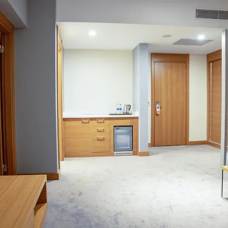 Hotel Ramada Plaza By Wyndham Istanbul Airport Kocaeli