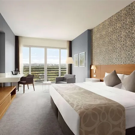 Wyndham Istanbul Airport Hotel 5*